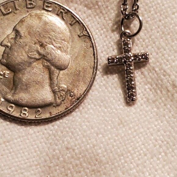 Micro Cross Silver ATI 925 CHN - Picture 3 of 9